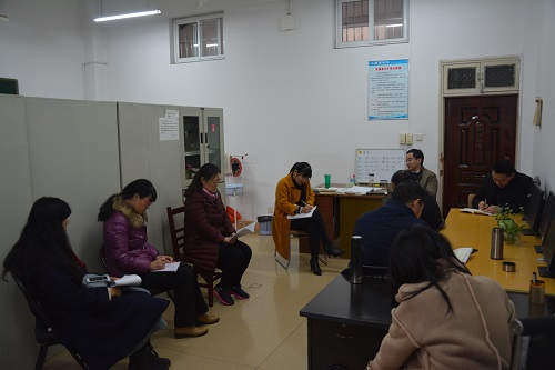 新葡的京集团8814各教工党支组织学习《中国共产党支部工作条例（试行）》