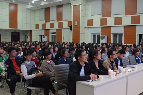 新葡的京集团8814成功召开2016级新生入学安全教育讲座