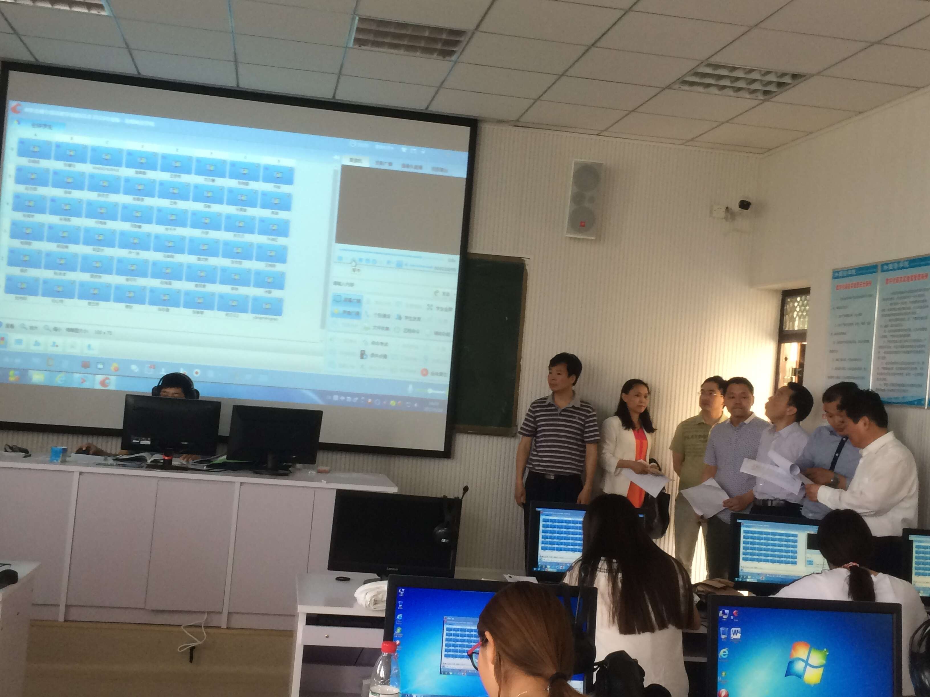 副校长齐城检查指导新葡的京集团8814实验室建设工作