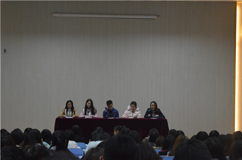    新葡的京集团8814专四交流研讨会顺利举行
