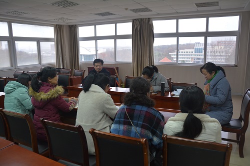 新葡的京集团8814各教工党支组织学习《中国共产党支部工作条例（试行）》