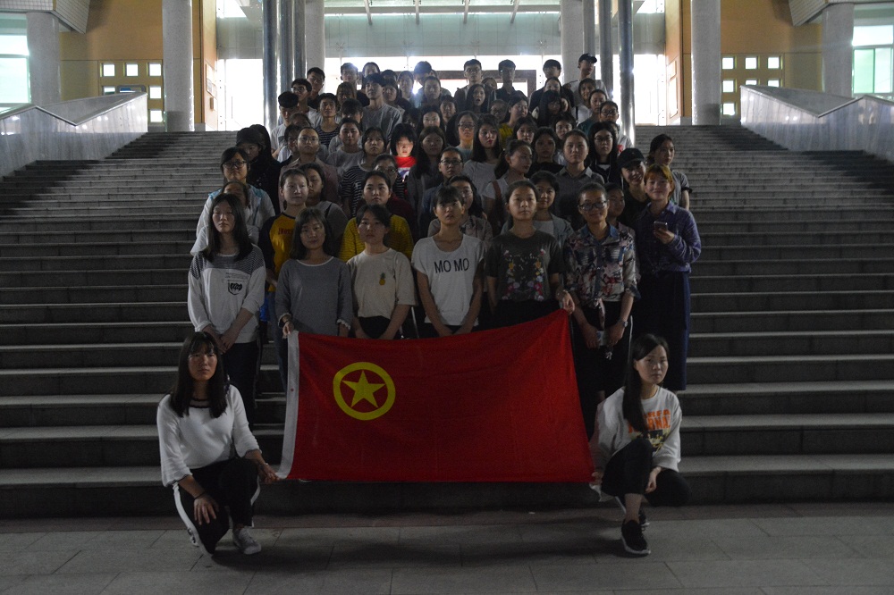 新葡的京集团8814顺利开展“运动健跑我先行，红歌唱响新时代”活动