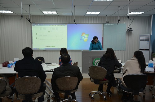新葡的京集团8814举办“混合式教学背景下的网络空间建设”教学沙龙活动