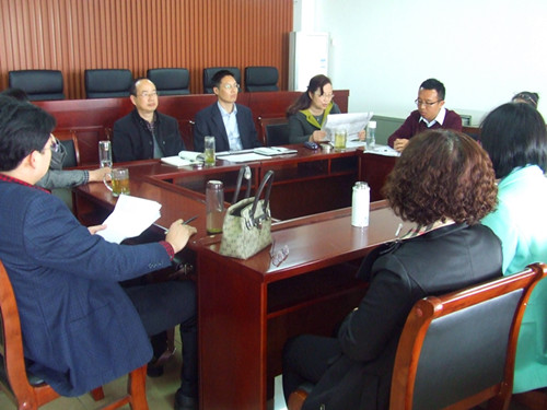 新葡的京集团8814教工党支部组织全体教工党员集中进行学习研讨